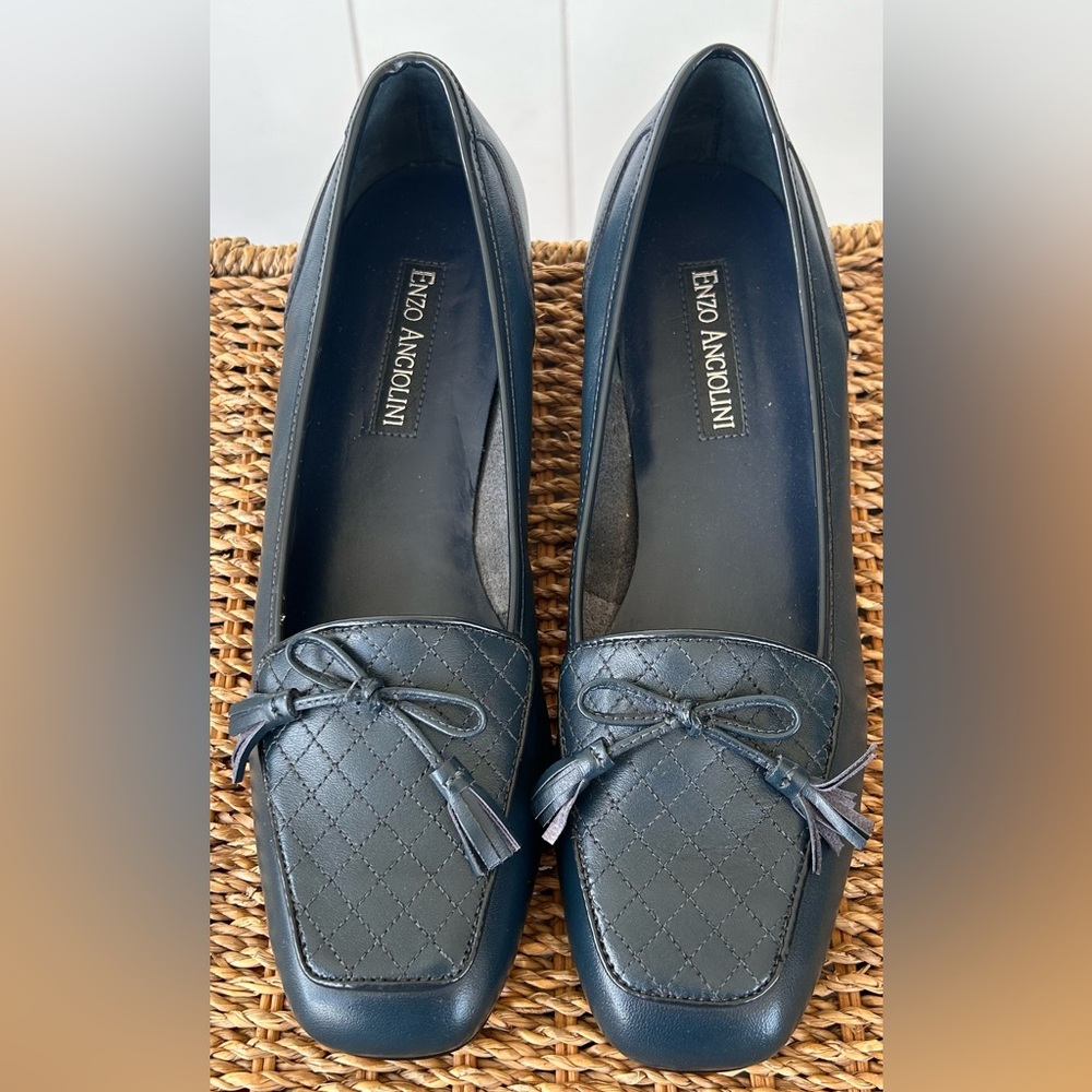 Enzo Angiolini Lizzie Tassel Loafers Quilted Front Navy Size 9N‎